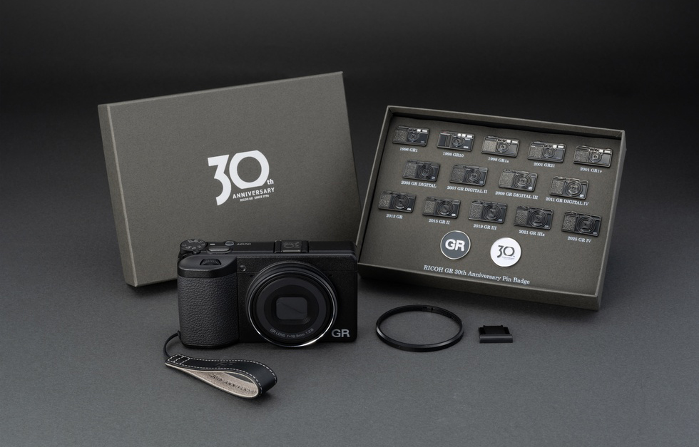 RICOH GR IV 30th Anniversary Edition Kit main visual